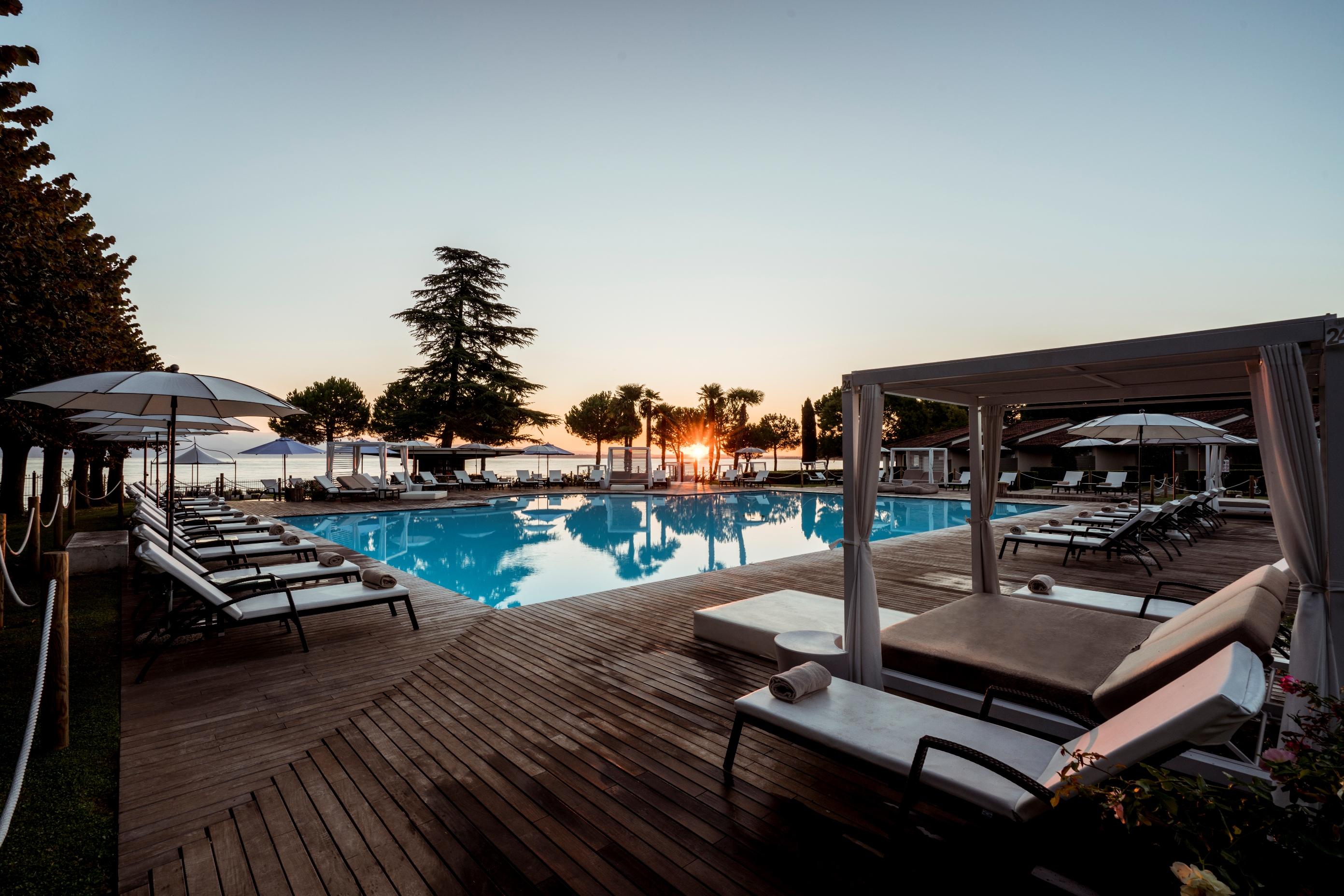 Splendido Bay Luxury Spa Resort Padenghe sul Garda Exterior photo